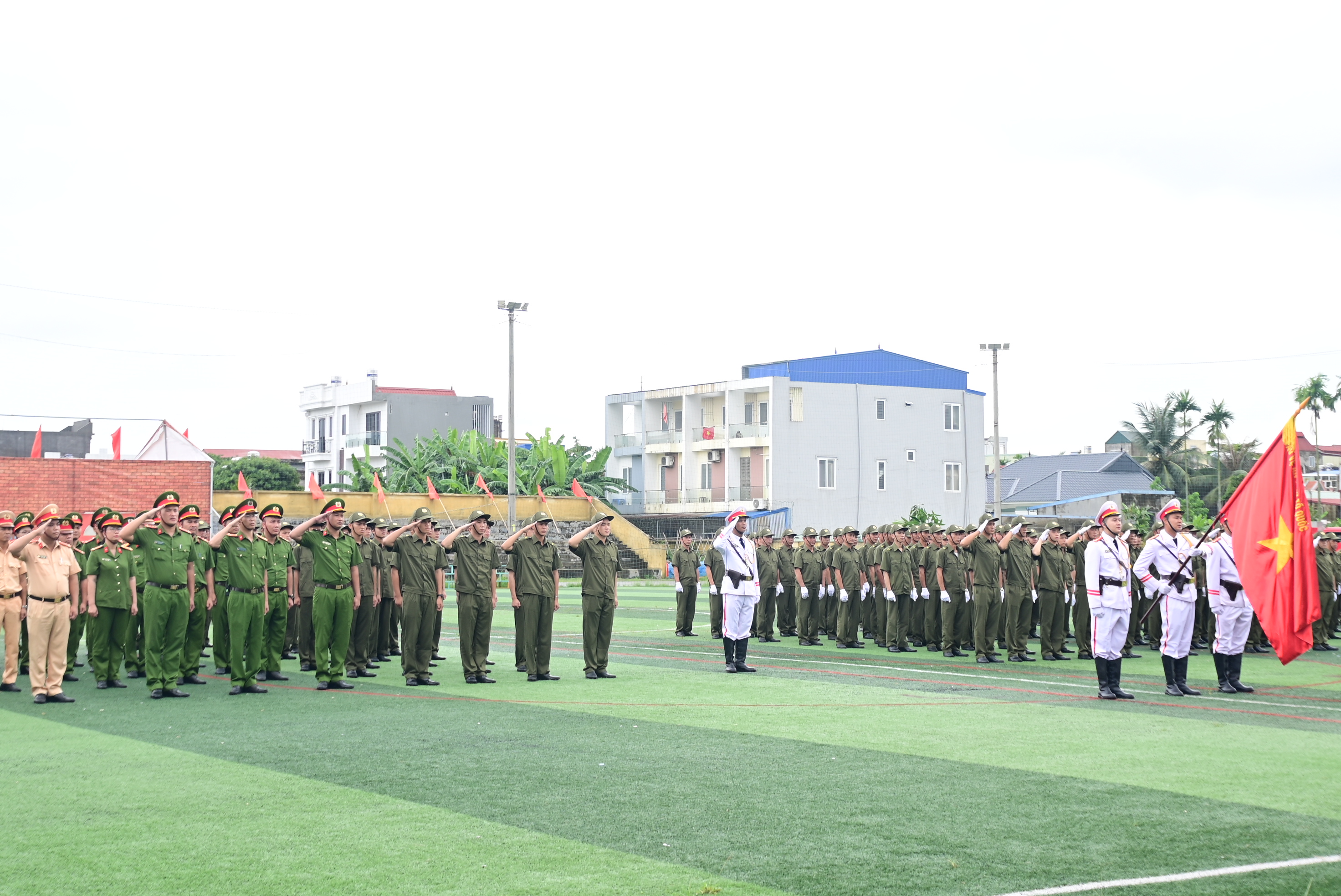 Lễ ra mắt lực lượng tham gia bảo vệ an ninh, trật tự ở cơ sở tại huyện An Dương đã sẵn sàng